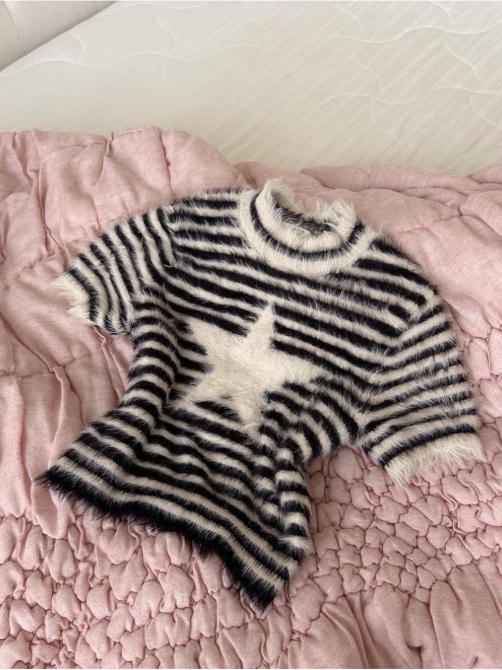 Kimchi Blue Black & White Fuzzy Stripe Short-Sleeve Sweater with Star